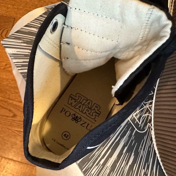 Po Zu Kylo Ren shoes. BRAND NEW!!!! Size 42 - Picture 2 of 3